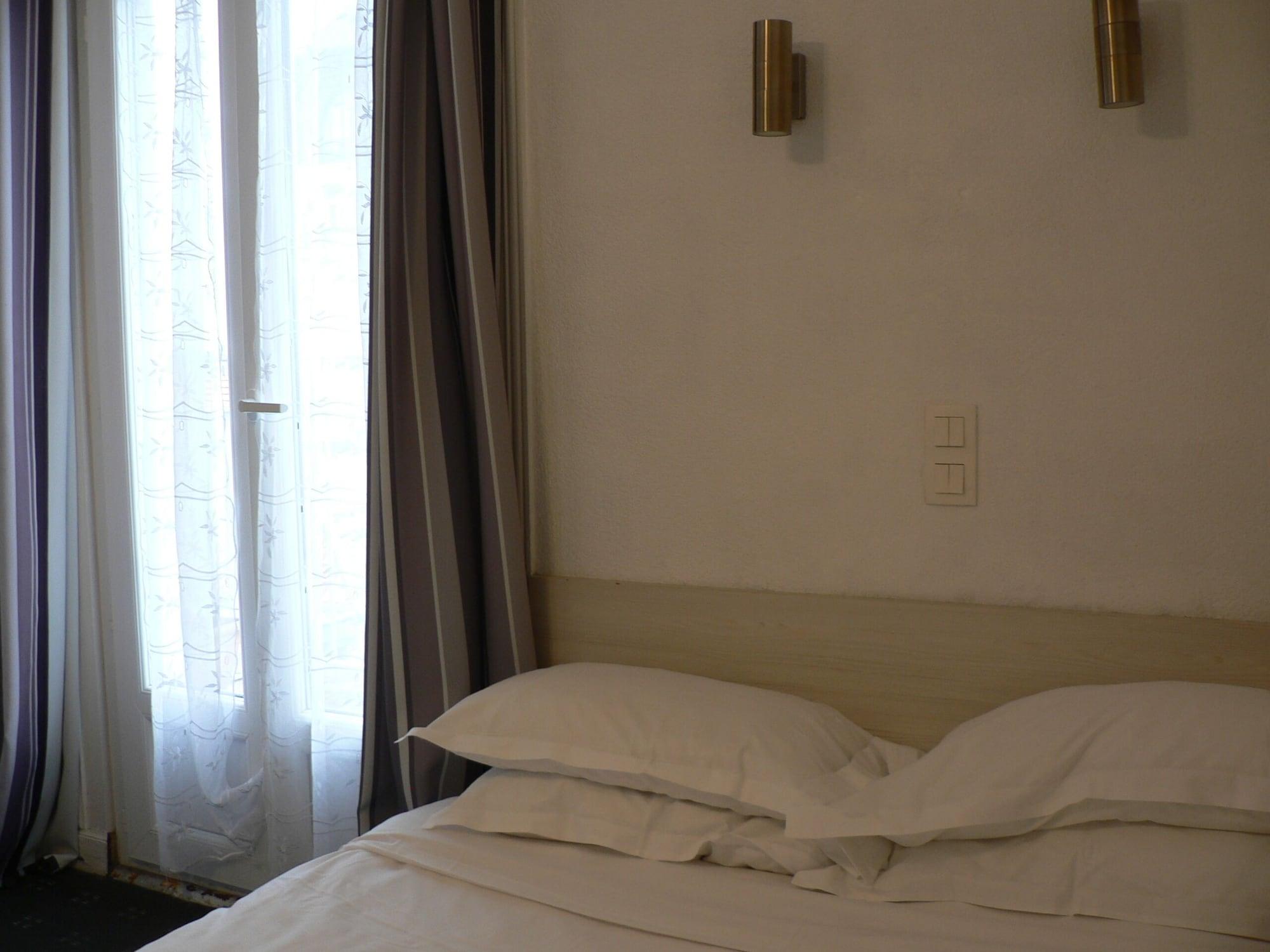 Hotel Les Alizes Biarritz Exterior photo