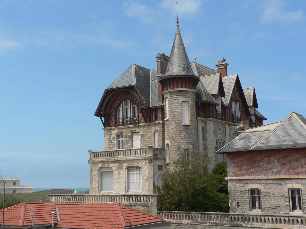 Hotel Les Alizes Biarritz Room photo